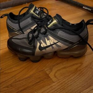 Nike Kids VaporMax Sneakers - Black & Gold